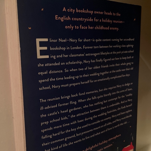 Meet me under the mistletoe by Jenny Bayliss - Picture 2 of 2